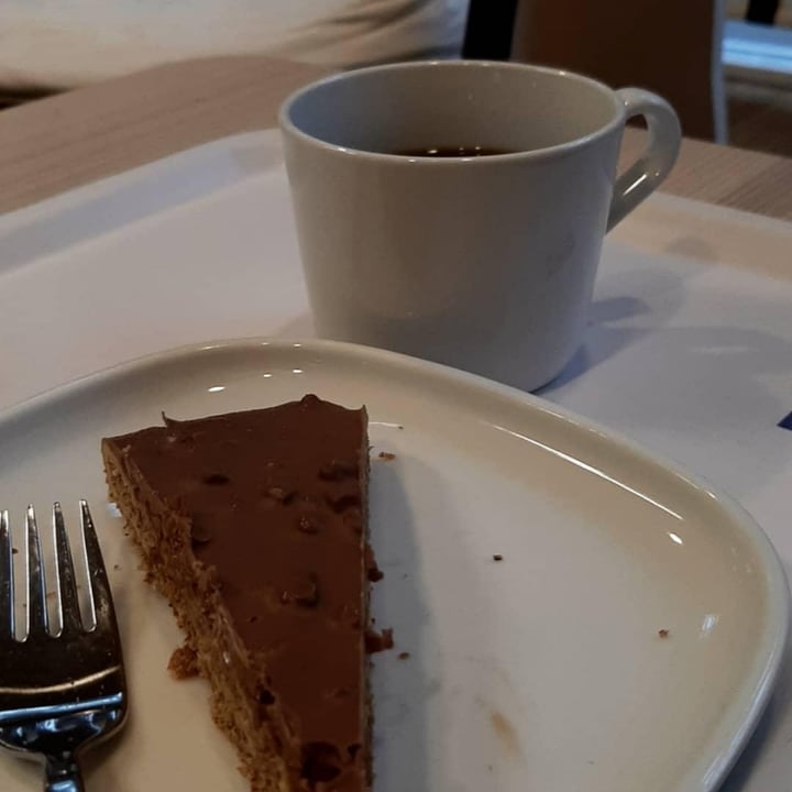 photo of IKEA Berlin-Spandau Schokokuchen vegan shared by @aemelie on  30 Apr 2020 - review