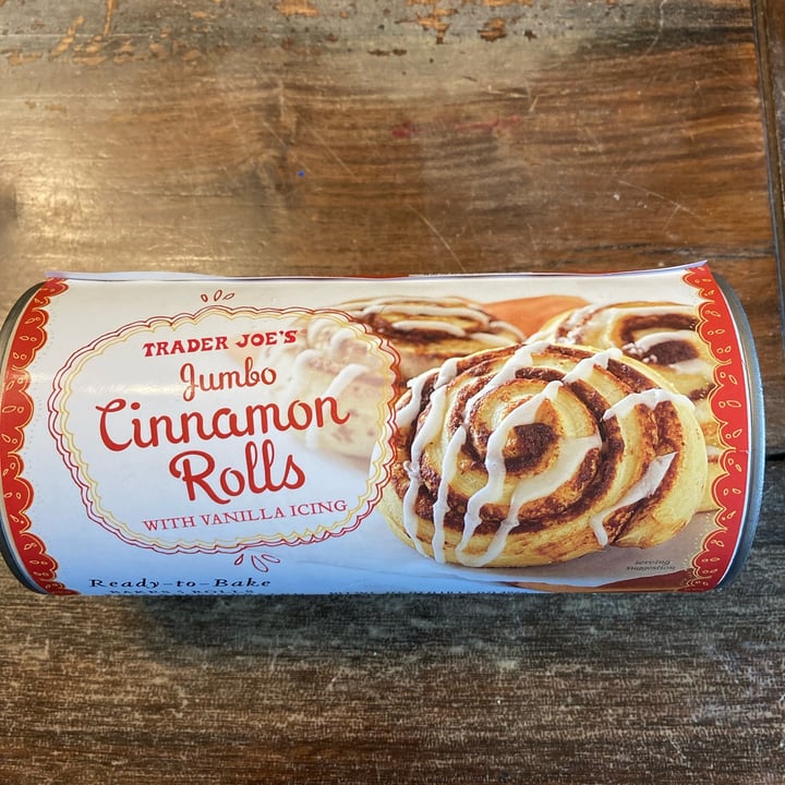 review photo of Trader Joe's Jumbo Cinnamon Rolls shared by @aprilrain on 26 May 2022 - review