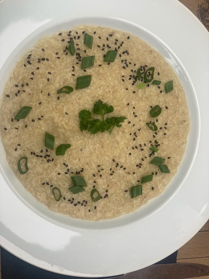 photo of Café Cajú - Bakery & Restaurant - 100% Plant Based - Vegan Risotto de queso de cashew shared by @matiasvegan on  13 Feb 2020 - review