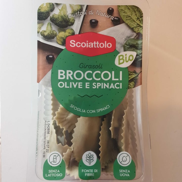 photo of Scoiattolo Broccoli, olive, spinaci shared by @carlotta11 on  11 Jun 2022 - review