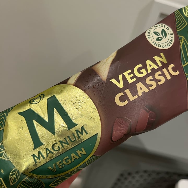 photo of Magnum Vegan classic shared by @jinibini on  21 Nov 2022 - review