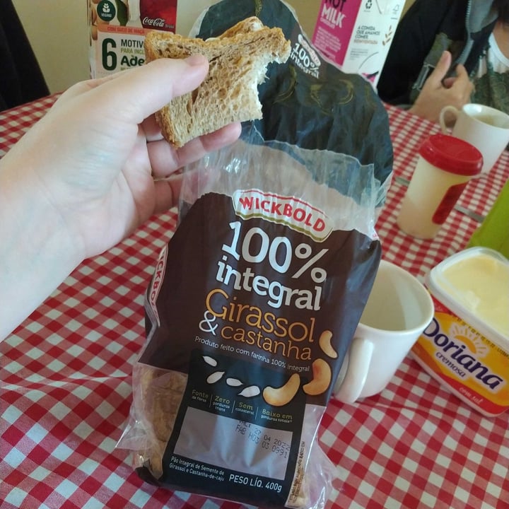 review photo of Wickbold Pão Integral Girassol & Castanha shared by @ingridsamogin on 21 Apr 2022 - review