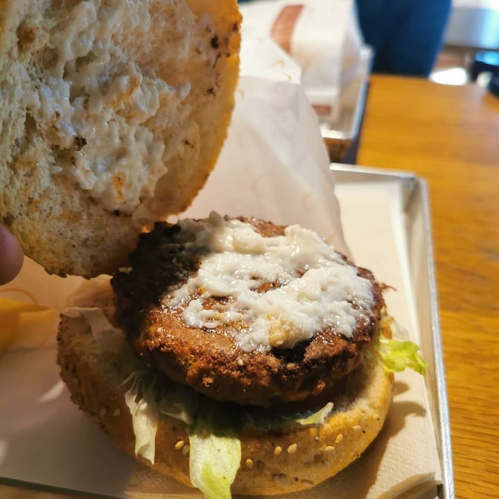 photo of L' Hamburgheria di Eataly Beyond meat shared by @2cuoriepocapanna on  28 Mar 2022 - review