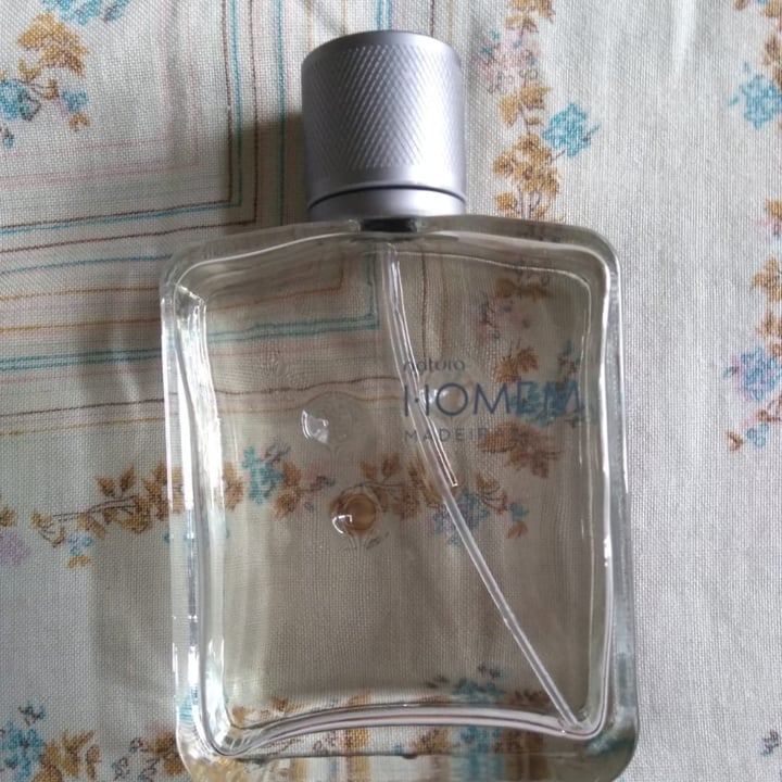 photo of Natura Perfume Homem Madeiras shared by @vartinho on  11 May 2022 - review
