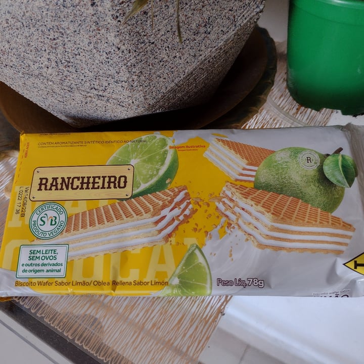 photo of Rancheiro Biscoito Wafer Limão shared by @luzia040955 on  20 May 2022 - review