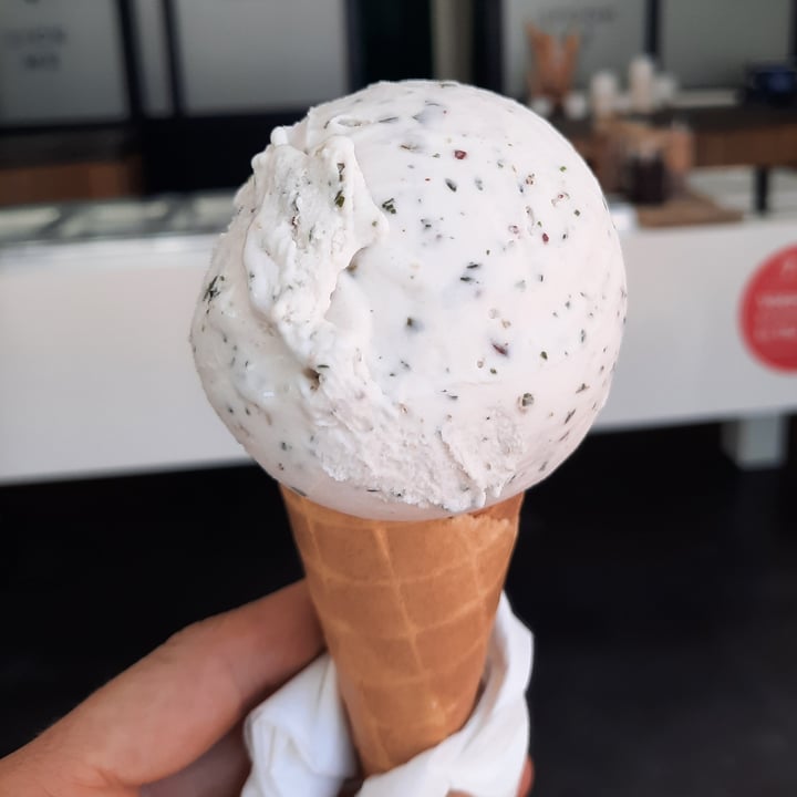 review photo of Unframed Ice Cream Chock Mint Ice cream shared by @chrisl on 19 Dec 2020 - review