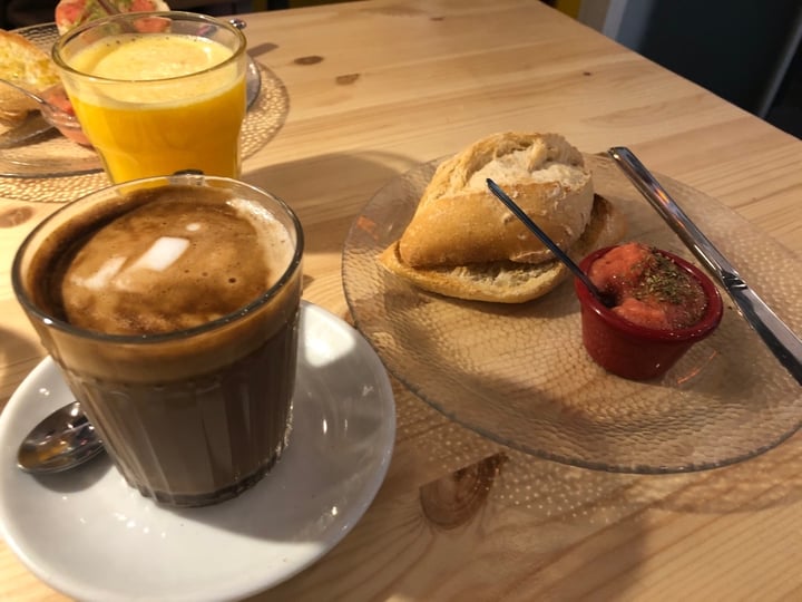 photo of Café Mamá Inés Desayuno shared by @nurahi on  09 Feb 2020 - review