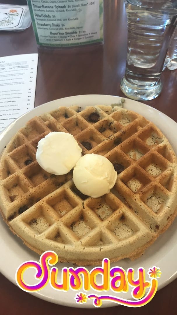 photo of Portia's Cafe Blueberry chocolate chip waffle shared by @southmidnao9 on  31 Mar 2020 - review