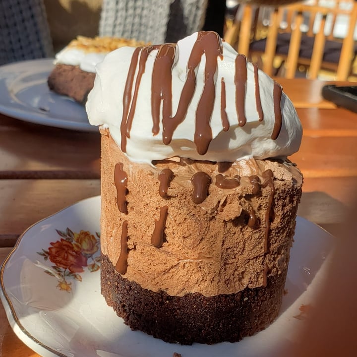 photo of El Palacio Vegano Mini torta mousse shared by @felipelolita on  02 Aug 2021 - review