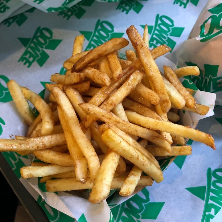 photo of Oowee vegan Marmite Butter Fries shared by @jasminelilac on  13 Nov 2022 - review