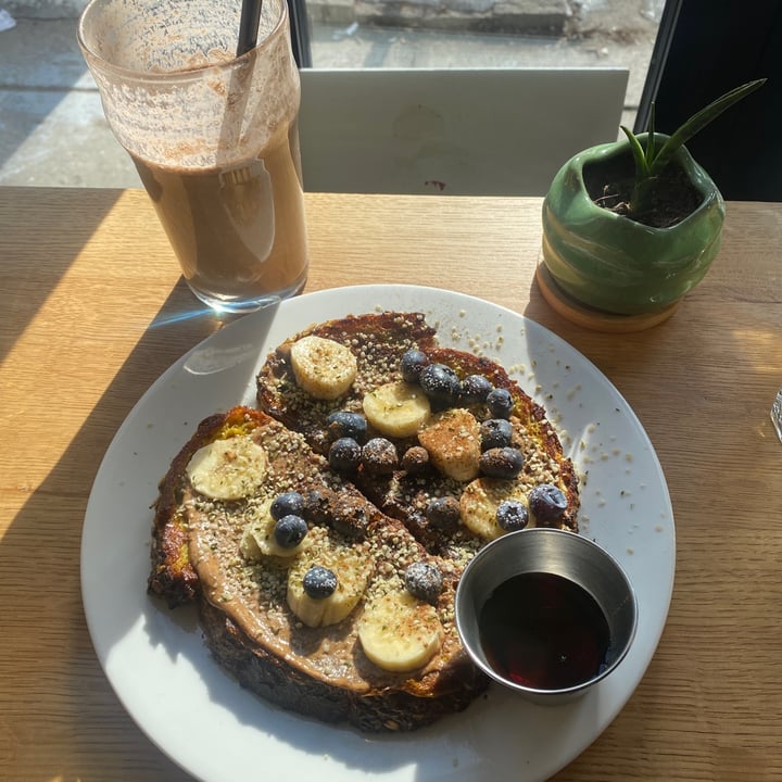 photo of Hello 123 Almond and Banana French Toast shared by @th-vegan on  14 Feb 2022 - review