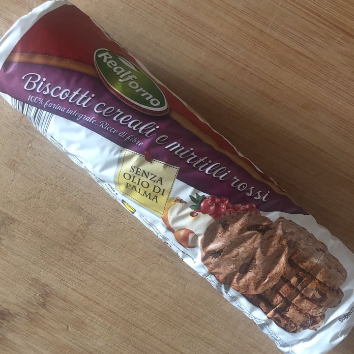 photo of Realforno Biscotti Cereali E Mirtilli Rossi shared by @oketipoketi on  16 Mar 2022 - review