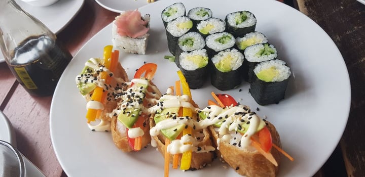 photo of Earth Deli Sushi platter shared by @wayneberger on  22 Sep 2020 - review