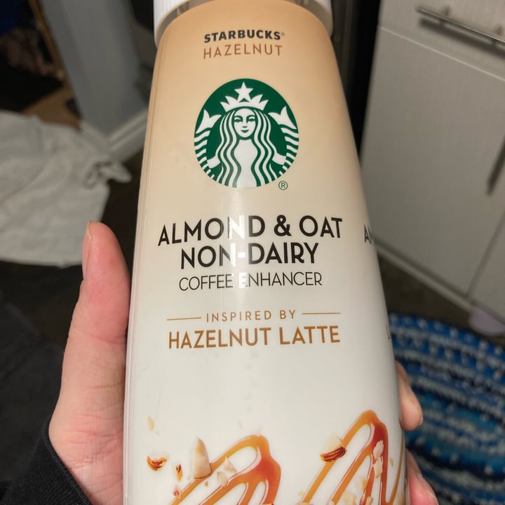 review photo of Starbucks Non-Dairy Creamer Hazelnut Latte shared by @cuttlefish on 27 Mar 2022 - review