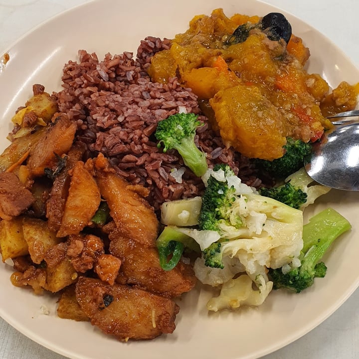 photo of Just Greens Vegetarian Vegetable rice shared by @thesingaporevegan on  16 Jan 2021 - review