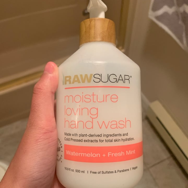 photo of Raw Sugar watermelon + fresh mint hand soap shared by @gingeronearth on  20 Aug 2022 - review