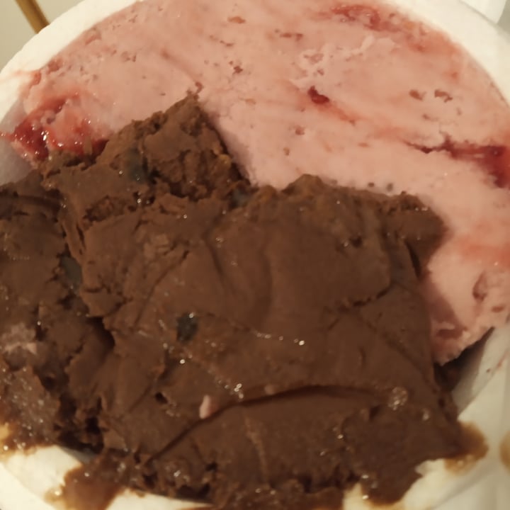 review photo of Freddo Helado NotCo mousse de frambuesa shared by @jazzmin on 17 Apr 2022 - review