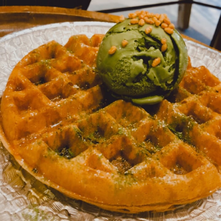photo of Hvala Keong Saik Dairy-Free Waffles shared by @jaeliew on  10 Dec 2020 - review