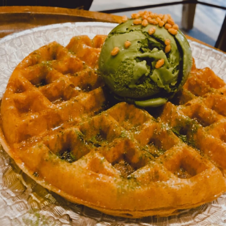 review photo of Hvala Keong Saik Dairy-Free Waffles shared by @jaeliew on 10 Dec 2020 - review