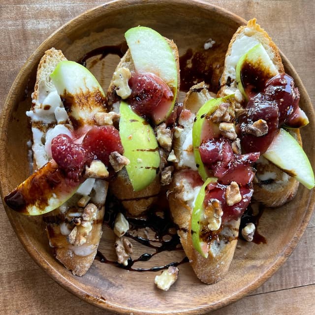 「Vegan Fig Bruschetta」の料理の写真