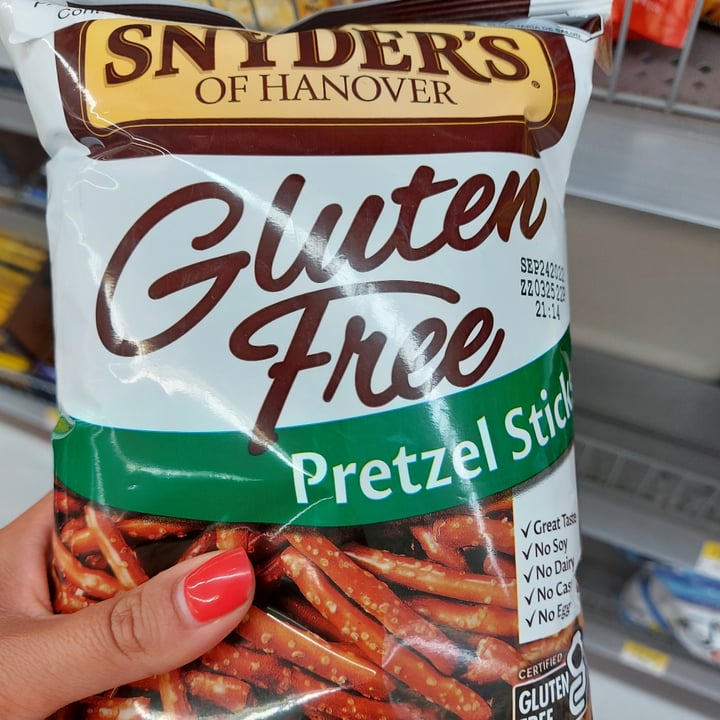 review photo of Snyder's of Hanover Family Size Pretzel Sticks shared by @chefaleveggie on 27 Jun 2022 - review