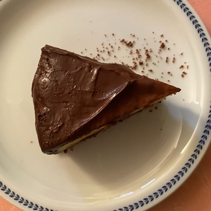 review photo of Rosmarino Gastronomia Naturale e Vegana “Cheesecake” shared by @letiziatremolada on 21 Oct 2022 - review