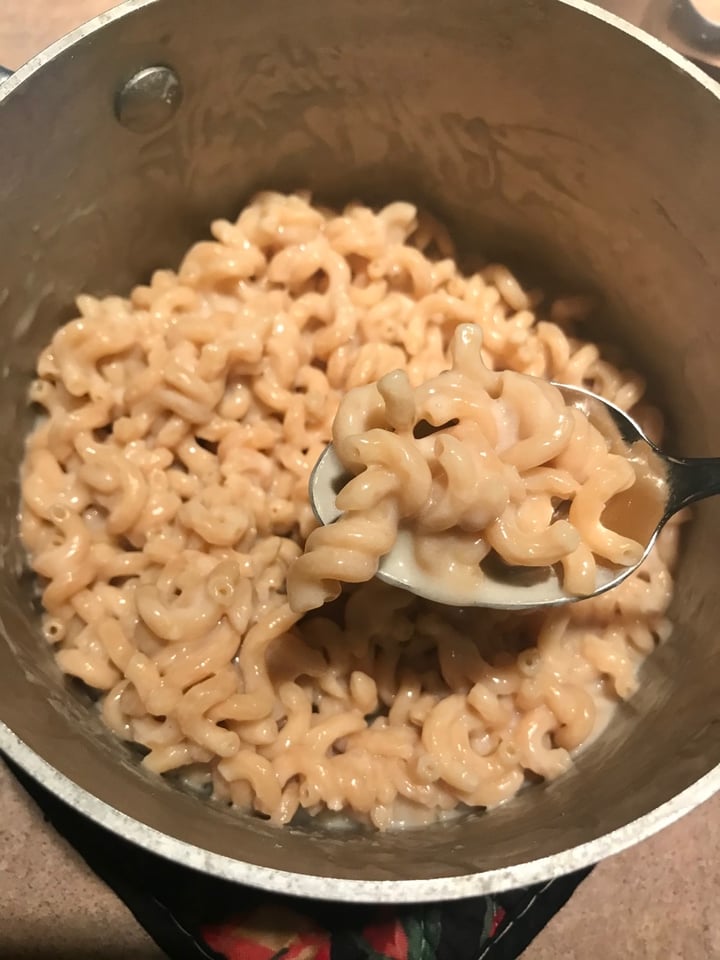photo of Modern Table White Cheddar Style VEGAN MAC shared by @curvycarbivore on  27 Oct 2019 - review