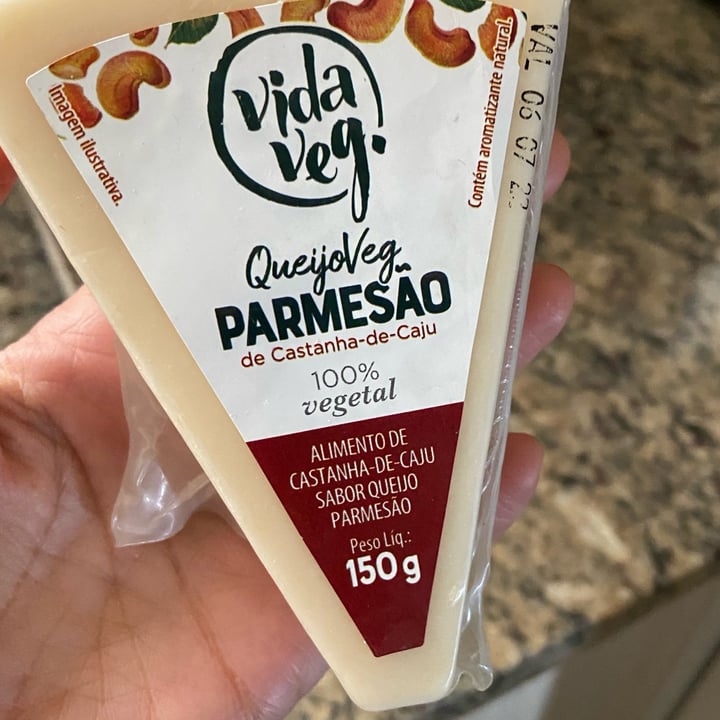 photo of Vida Veg queijo parmesão shared by @adrika on  19 May 2022 - review