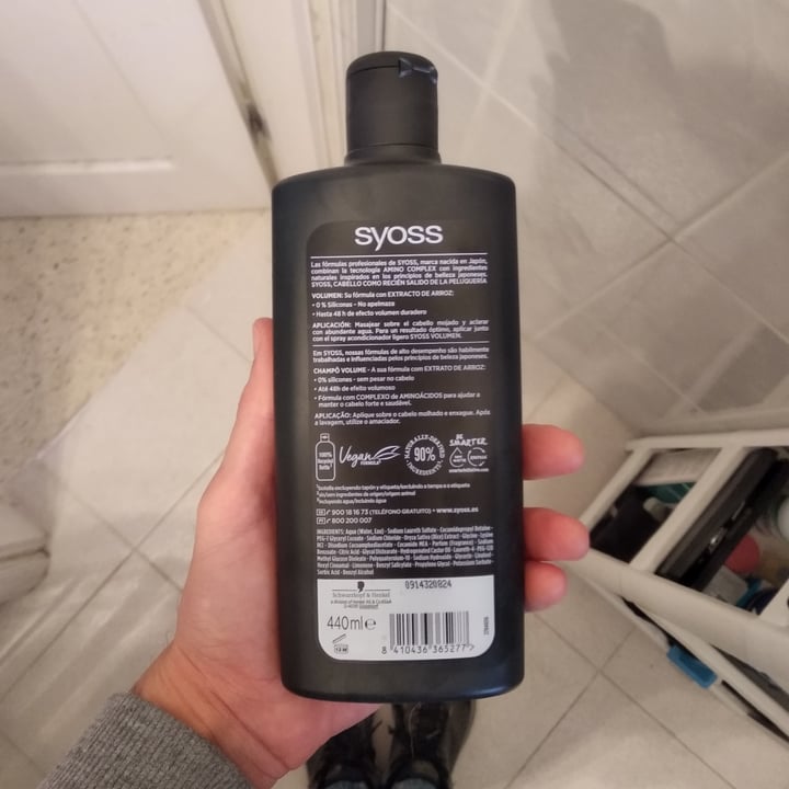 photo of SYOSS Champú Volumen shared by @javierpascual on  23 Nov 2022 - review