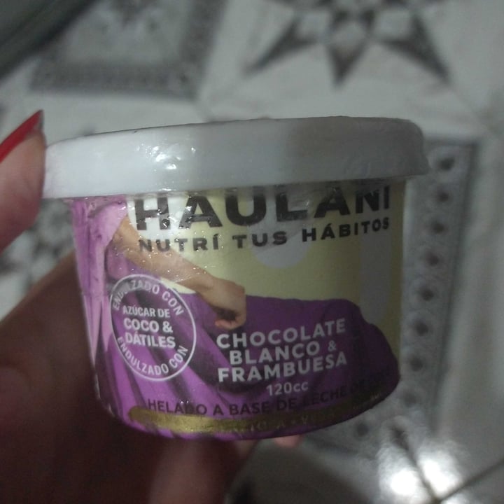 photo of Haulani Helado de Chocolate Blanco y Frambuesas shared by @xcuasidelictualx on  24 Nov 2020 - review