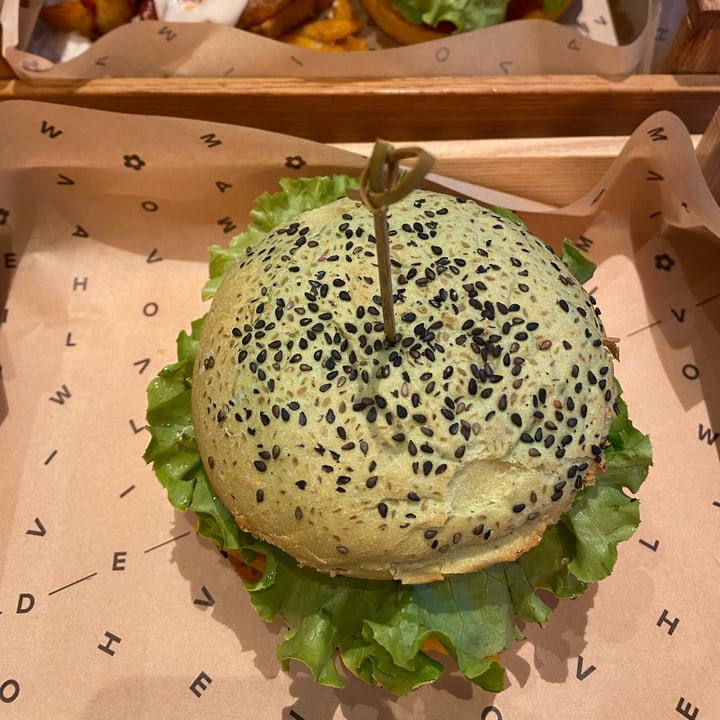 photo of Flower Burger Jungle burger shared by @emmis on  23 Jul 2022 - review