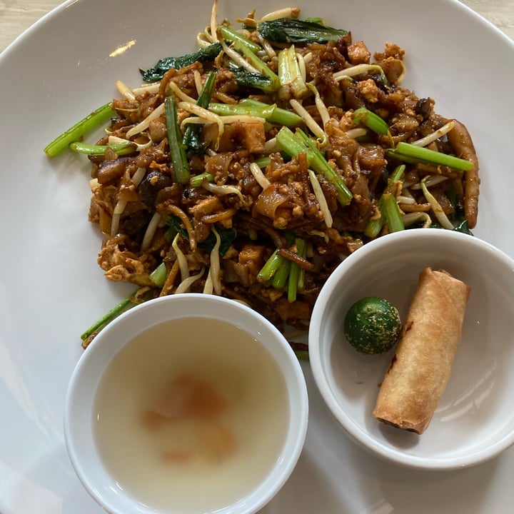 photo of Loving Hut Char Kway Teow shared by @greenp on  10 Feb 2022 - review