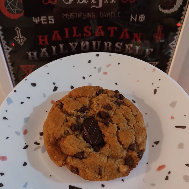 photo of Raebakesvegan Sea Salt Dark Chocolate Cookies shared by @evilratking on  26 Feb 2021 - review