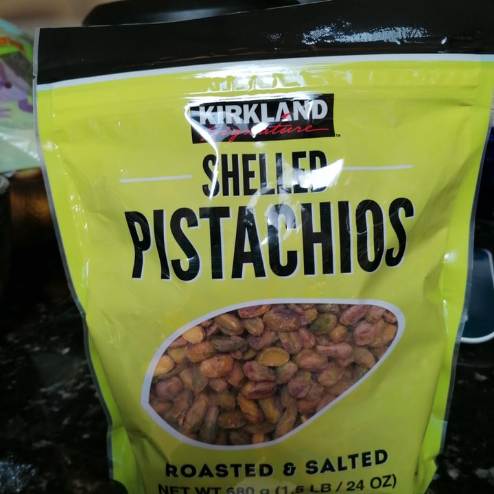 photo of Kirkland Signature Shelled Pistachios shared by @paquitafelipa on  17 Mar 2022 - review
