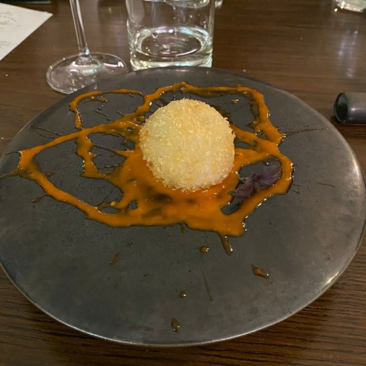 photo of Officina Verde - Ristorante e Bottega Vegana Burratina shared by @alemeroni on  01 Dec 2021 - review