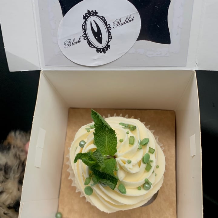 photo of Black Rabbit Coconut & Lime Cupcake shared by @vegneve on  13 Apr 2021 - review