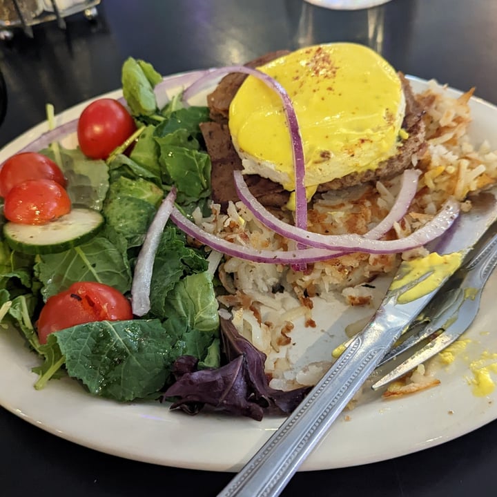 review photo of Champs Diner Tofu Benedict shared by @bklynsheep on 26 Nov 2022 - review
