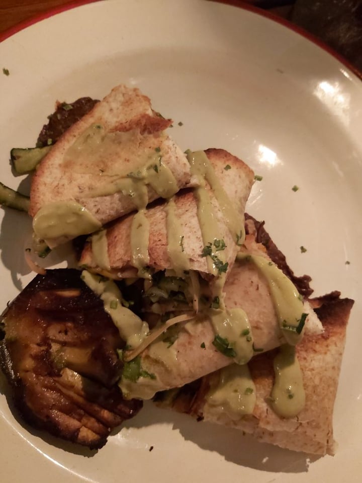 photo of Hierbabuena Quesadillas de Tofu y vegetales shared by @ladyvegan-porelmundo on  02 Mar 2020 - review