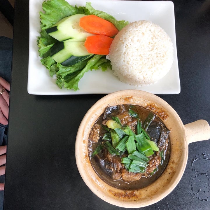 review photo of Non La Restaurant Braised Eggplant Rice Plate shared by @amandumb on 19 Jun 2022 - review