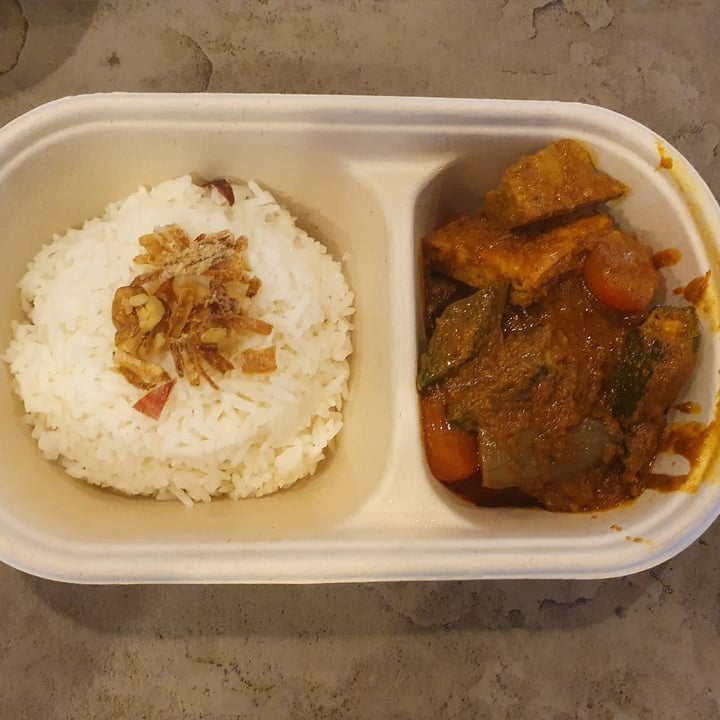 photo of The Social Kitchen at Jurong Bird Park No Chicken Assam Curry With Rice shared by @ybgfry on  31 Dec 2020 - review
