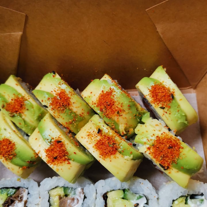 photo of Green Sushi Tamanegi Avo Roll shared by @lukasser on  11 Sep 2021 - review