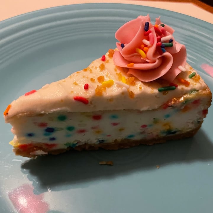 photo of Strong Hearts Cafe Cheesecake Bday Funfetti shared by @mol on  18 Aug 2022 - review