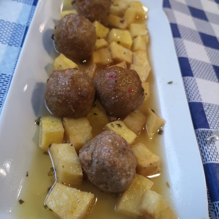 review photo of Thundersgreen Albondigas A La Sidra shared by @pawwgreen on 13 Jan 2022 - review