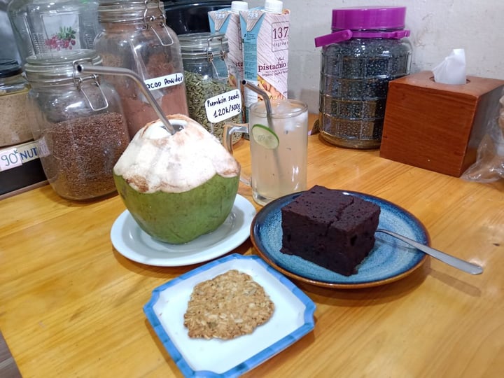 review photo of Lovegan Café Brownies And Cookies shared by @evevegan on 17 Jan 2020 - review