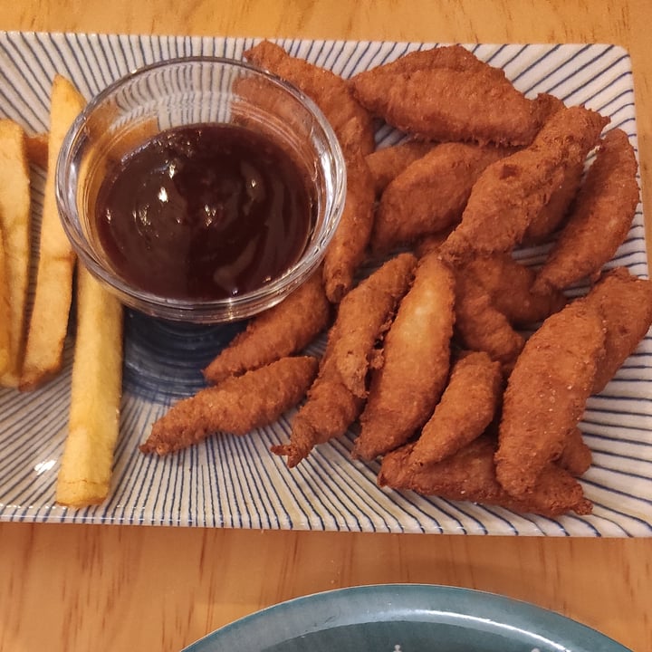 review photo of La Vegana Lagrimitas de 'pollo' shared by @deborahkokici on 14 Mar 2022 - review