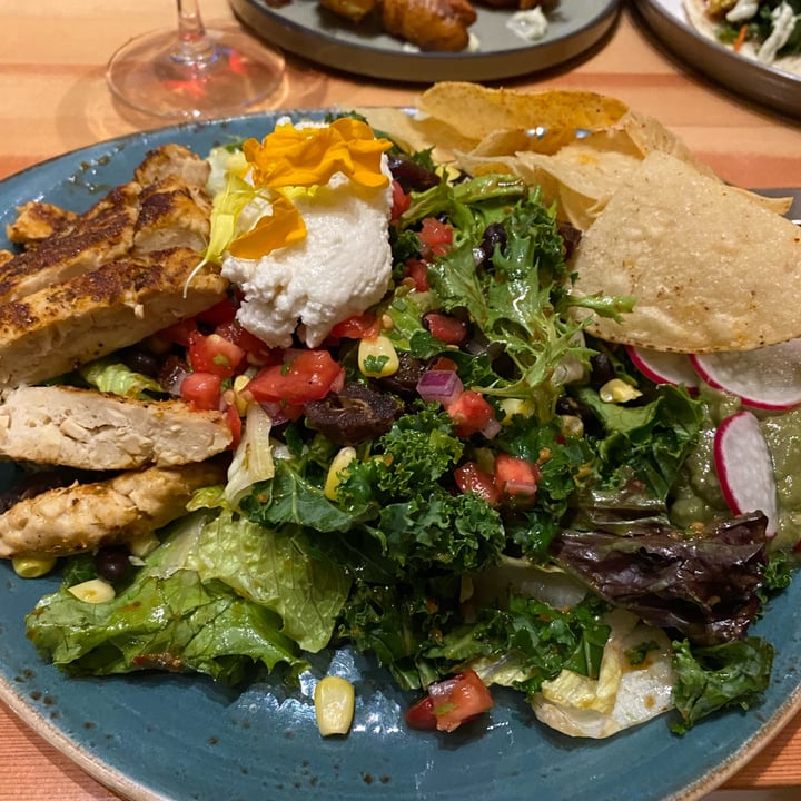 review photo of Heirloom Restaurant Santa Fe Chick’n Salad shared by @blondechickpea on 22 Apr 2022 - review