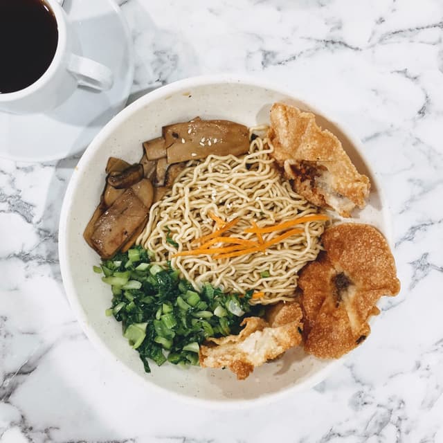 「Wonton Kolo Mee Noodles」の料理の写真