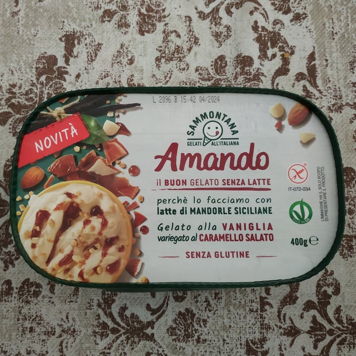 photo of Sammontana gelato vaniglia caramello salato shared by @sarag90 on  22 Jun 2022 - review