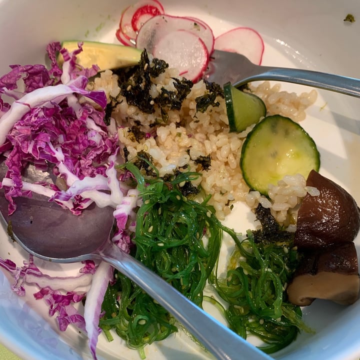 photo of COMO Cuisine Veganised Yellow Fin Tuna Bowl shared by @muni on  08 Aug 2020 - review