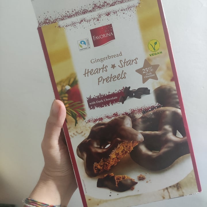photo of Favorina Gingerbread Hearts Stars Pretzels shared by @natasciad on  30 Oct 2022 - review